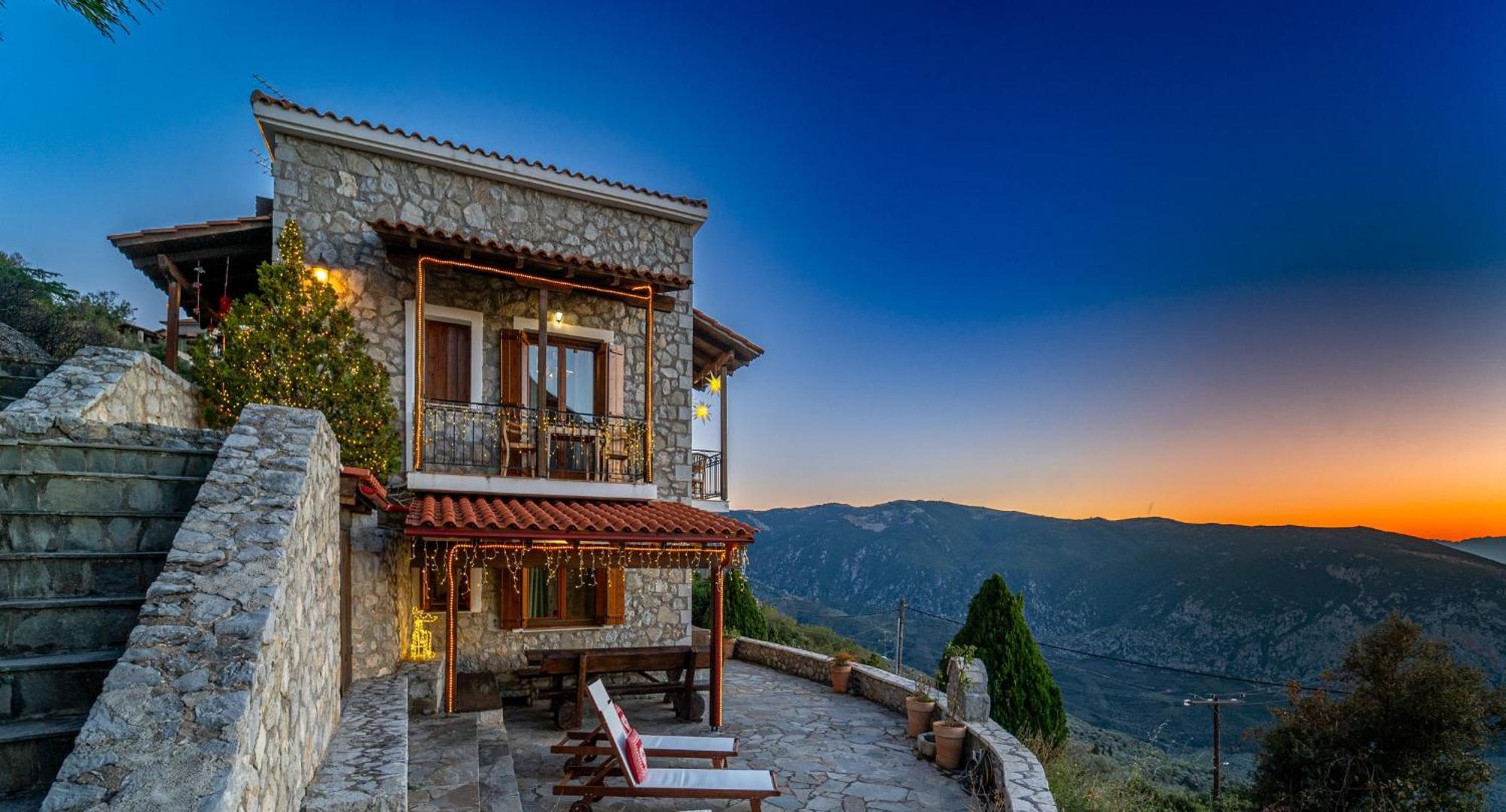 Rock Dandy Deluxe Chalet In Arachova - Delphi, Sauna, Prv Parking, Amazing View 외부 사진