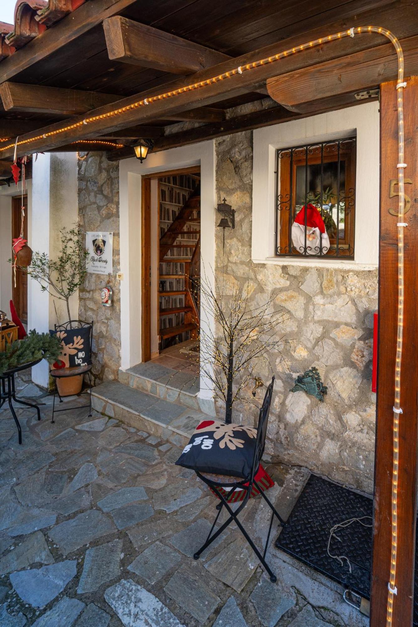Rock Dandy Deluxe Chalet In Arachova - Delphi, Sauna, Prv Parking, Amazing View 외부 사진