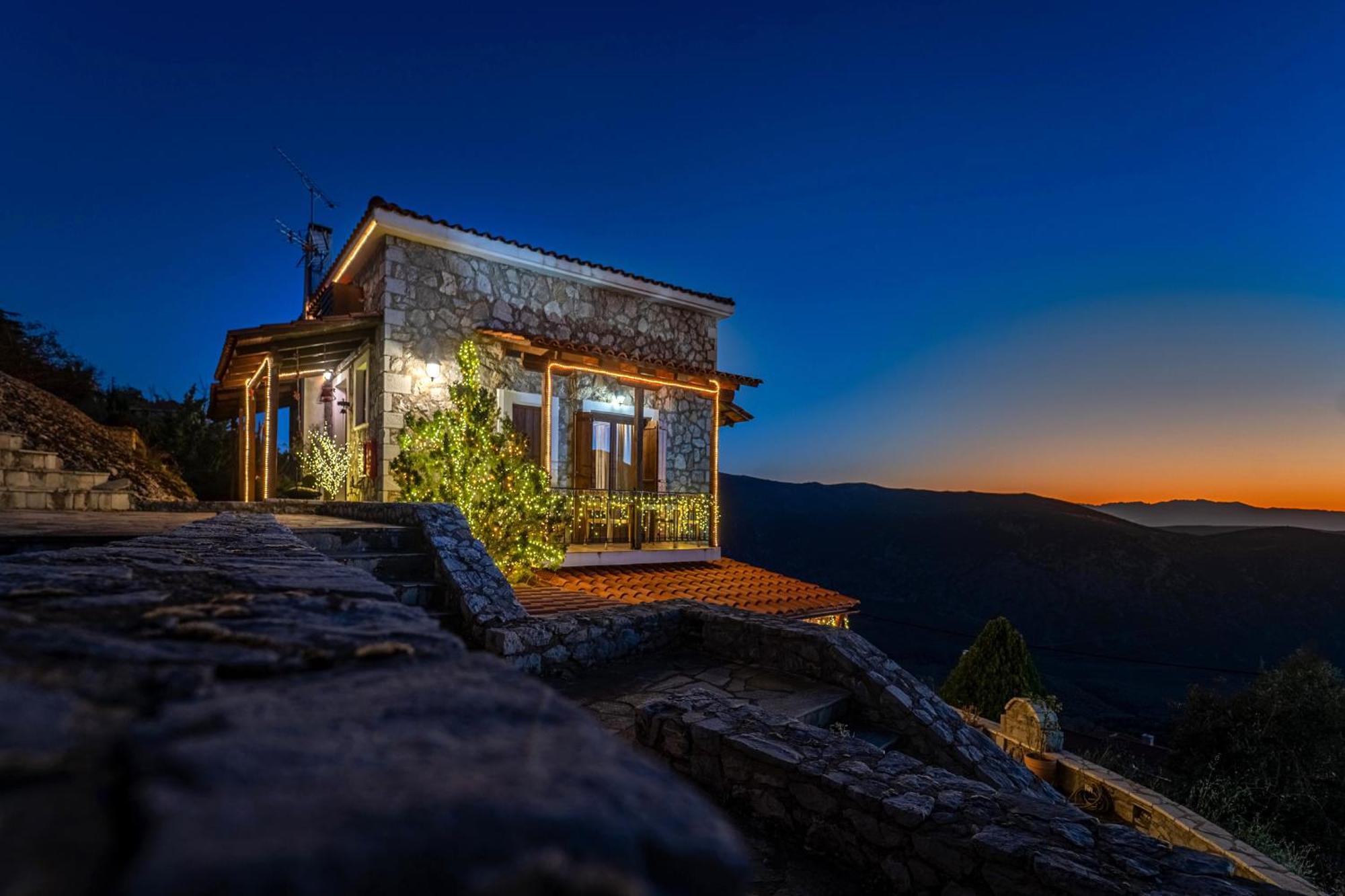 Rock Dandy Deluxe Chalet In Arachova - Delphi, Sauna, Prv Parking, Amazing View 외부 사진